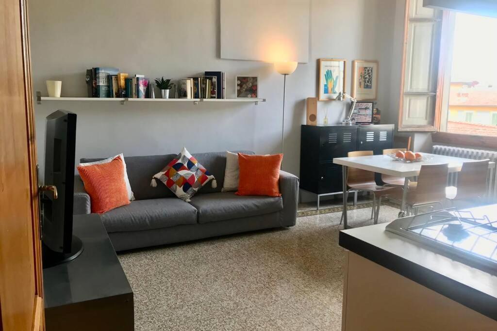 Sunny Top Floor In San Frediano Firenze Eksteriør bilde